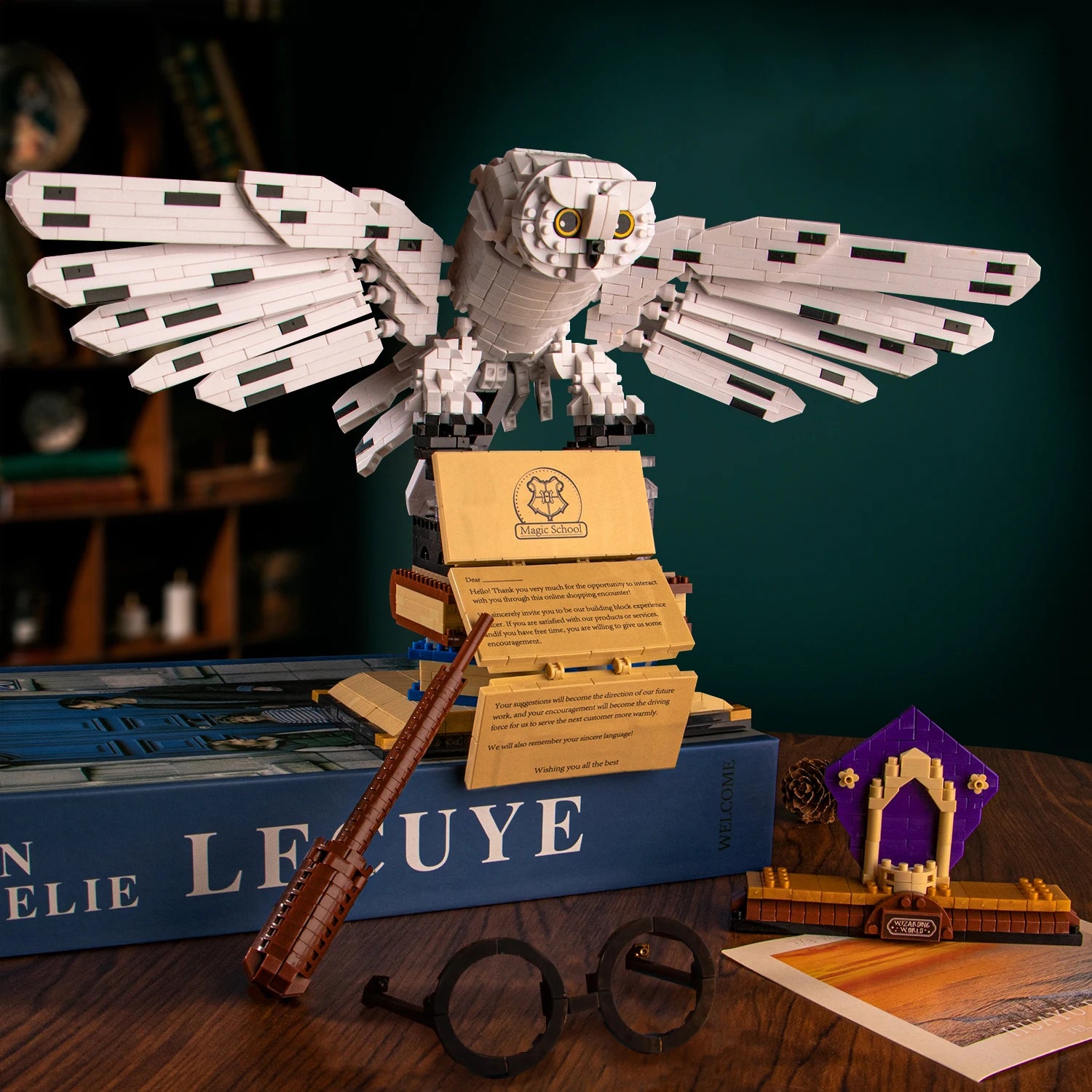 New Micro Building Block Set: Magical Magic Messenger MOC Creative Brick Toys for Kids and Adults, Christmas Gift, DIY Toy, Over